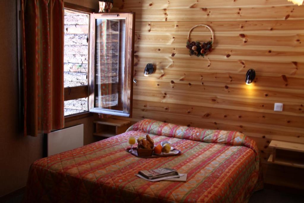 Hotel Le Chamois Logis Molines-en-Queyras Exterior photo