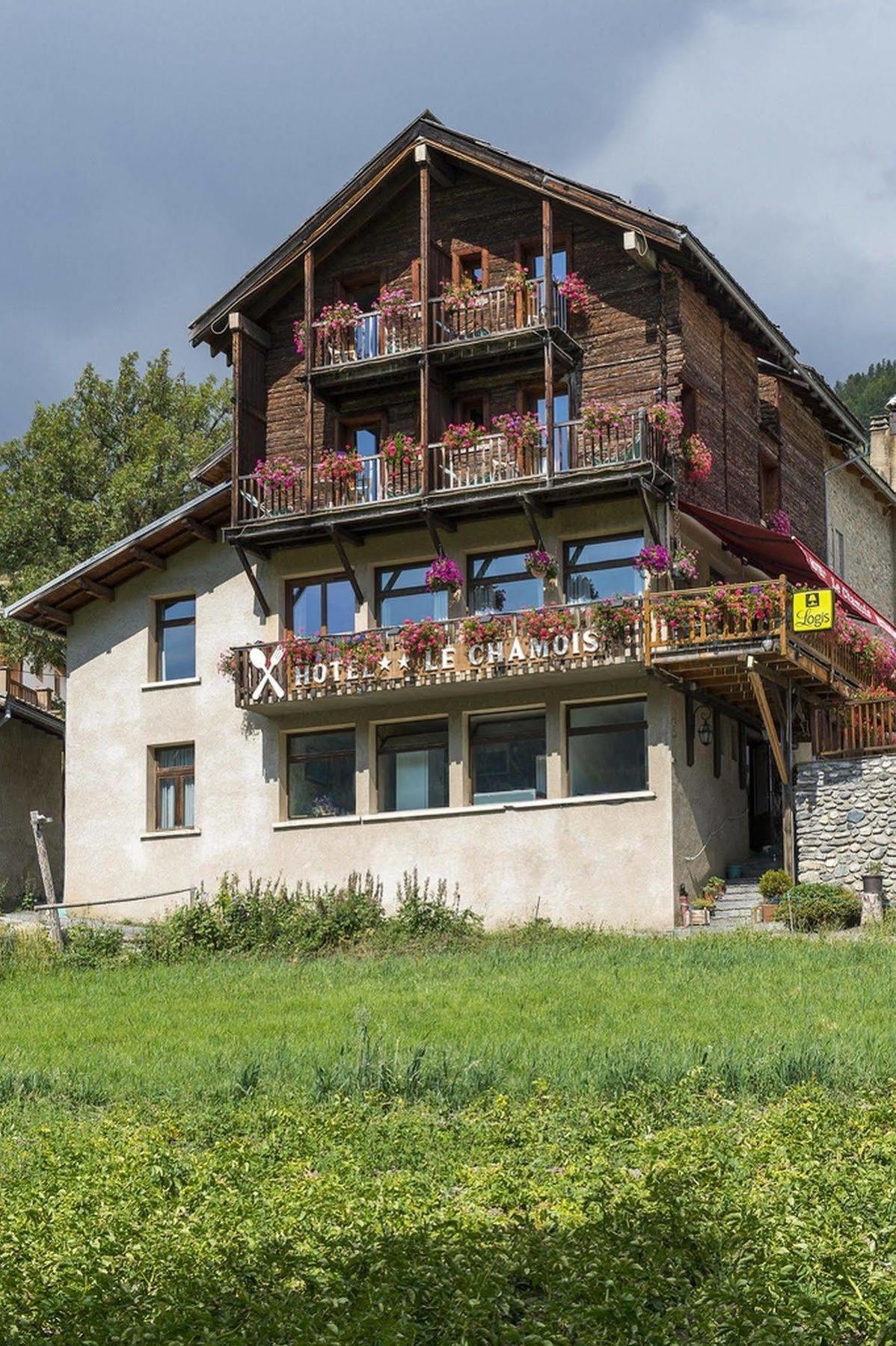 Hotel Le Chamois Logis Molines-en-Queyras Exterior photo